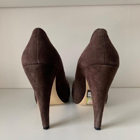 Brown suede pumps - Picture 4 of 4
